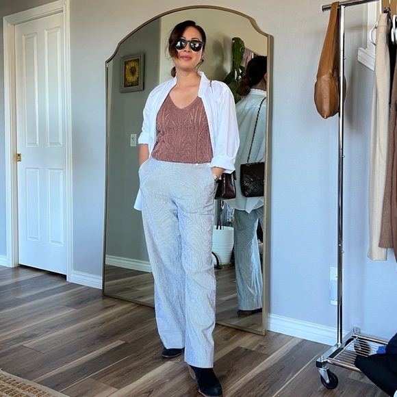 Knit Sleeveless V Neck Sweater - Picture 4 of 14